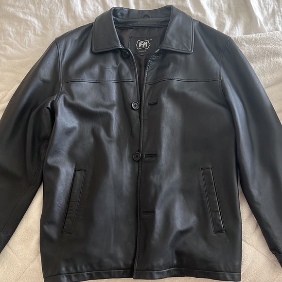 Black leather jacket - Picture 3 of 3